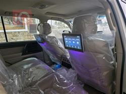 تۆیۆتا لاند کروزەر